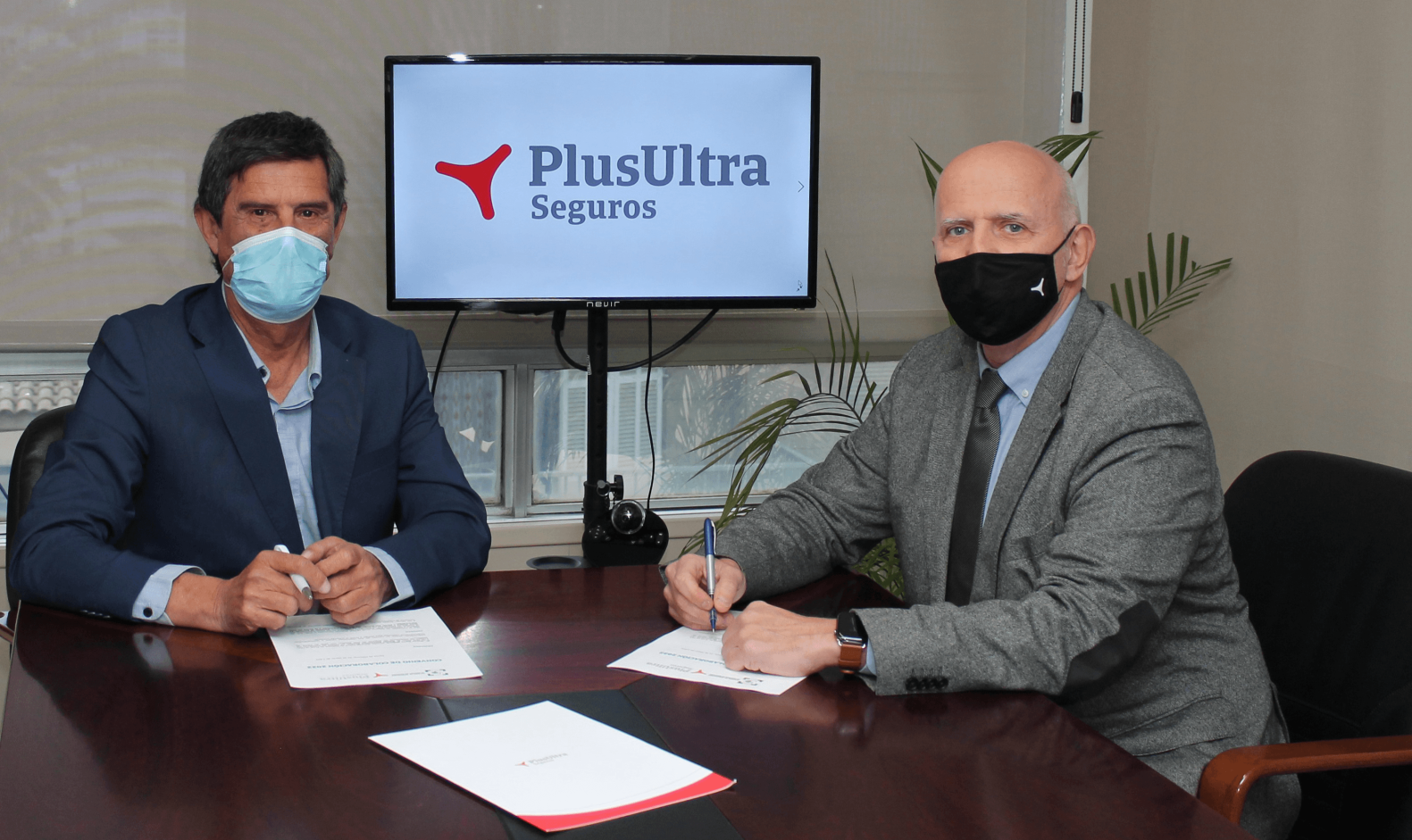 Plus Ultra Seguros renews its collaboration agreement with the Association of Insurance Brokers of the Balearic Islands 