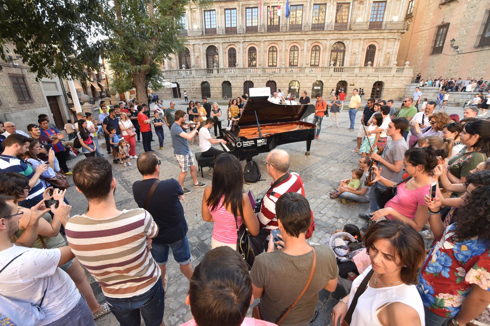 Your city fills up with pianos madrid 2022